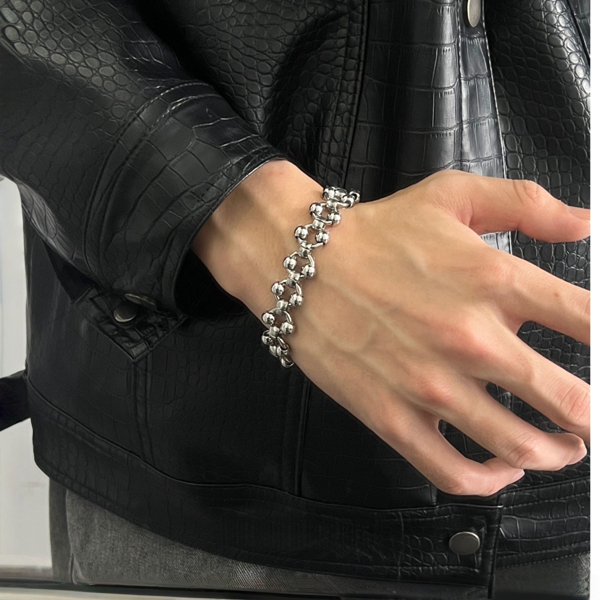 Streetwear Brand Jewelry - 헤비 펑크 할로우 스틸 비드 팔찌