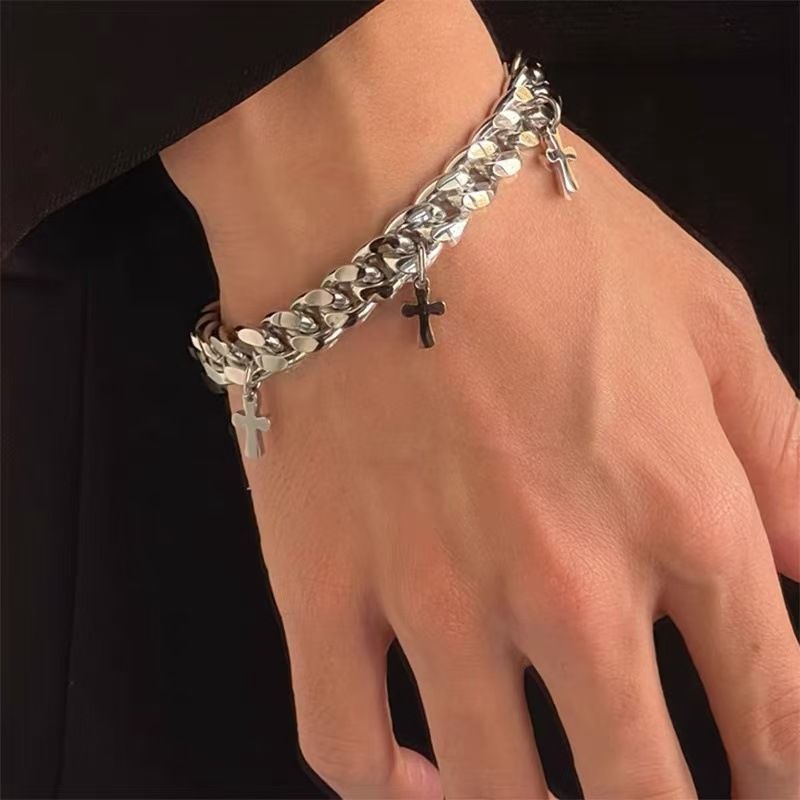 Streetwear Brand Jewelry - 크로스 보더 히트: 미니 십자가가 있는